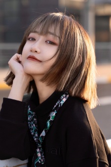 在地里干活他要了我